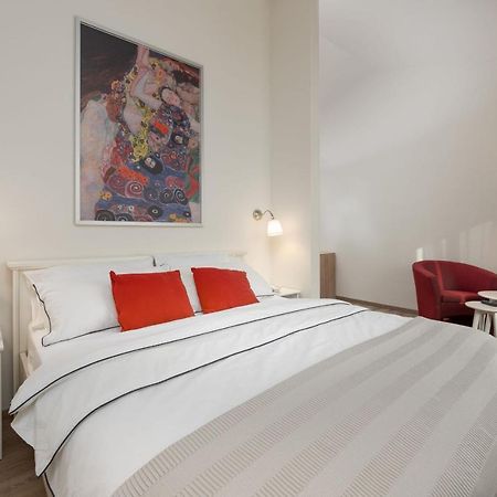 Rooms Karolina Funtana Exterior photo