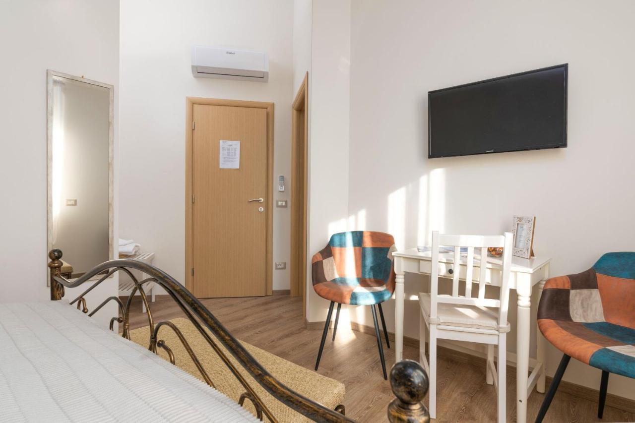 Rooms Karolina Funtana Exterior photo
